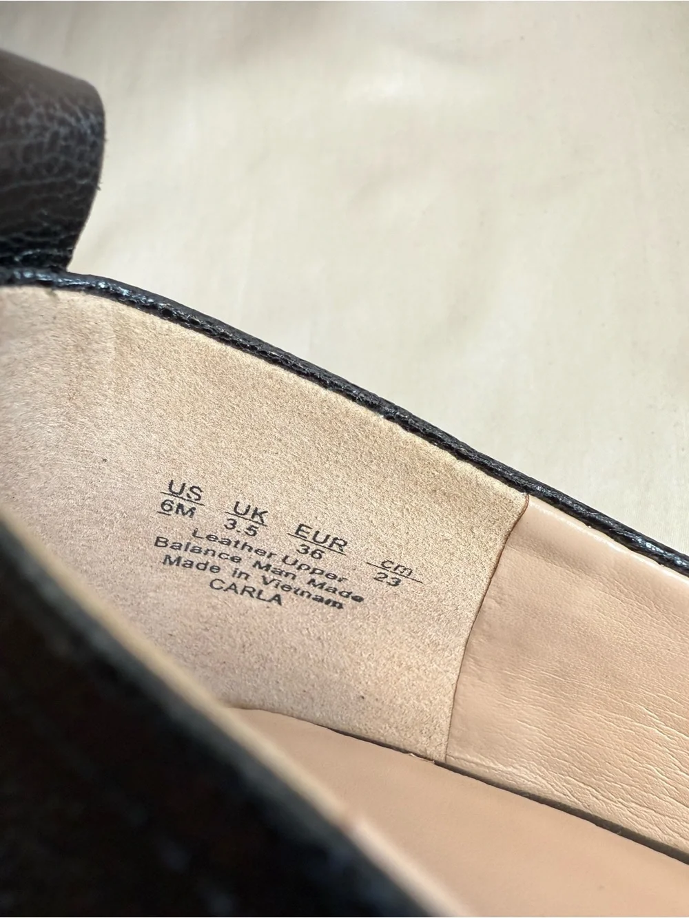 27 EDIT Black Square-Toe Ballet Flats